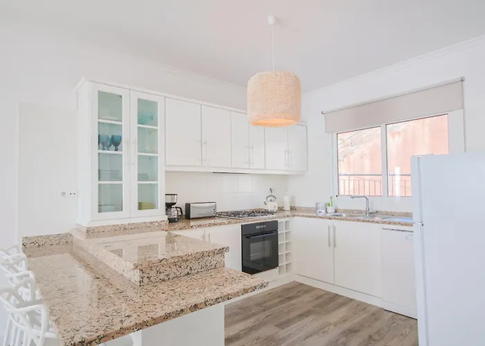 Casa Serena ארקו דה קלחטה